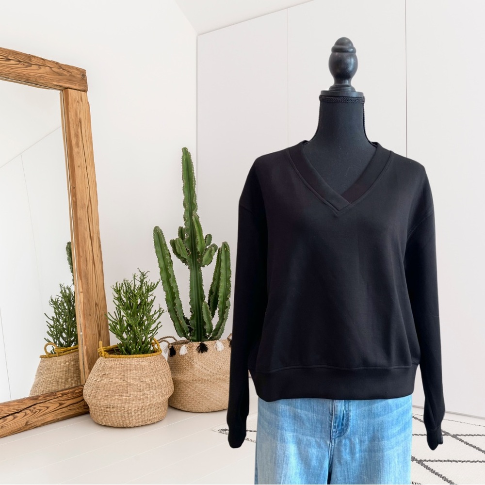 P Cill Long Sleeve V-Neck Butter Modal Sweatshirt